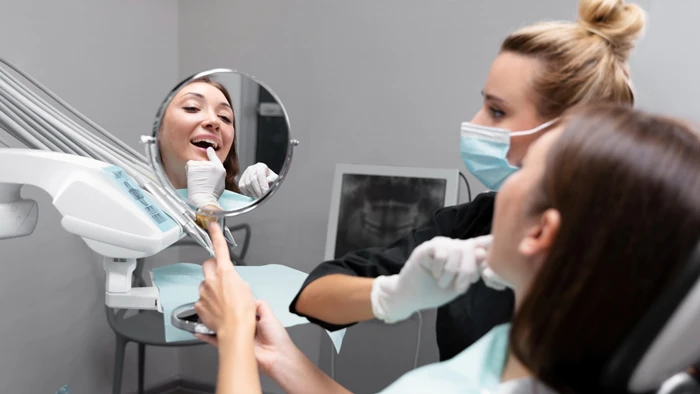 ایمپلنت دندان