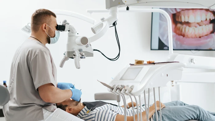 ایمپلنت دندان