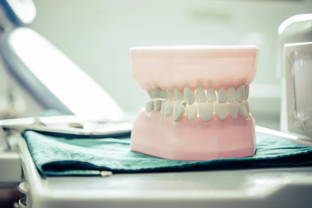 دندان مصنوعی